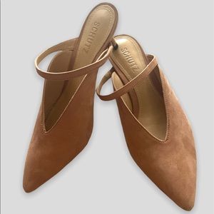 SCHUTZ Women Pointed Toe Slip On Low Heel Mules Size 7B